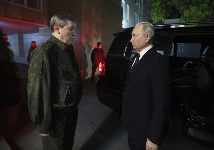 Валери Герасимов и Владимир Путин