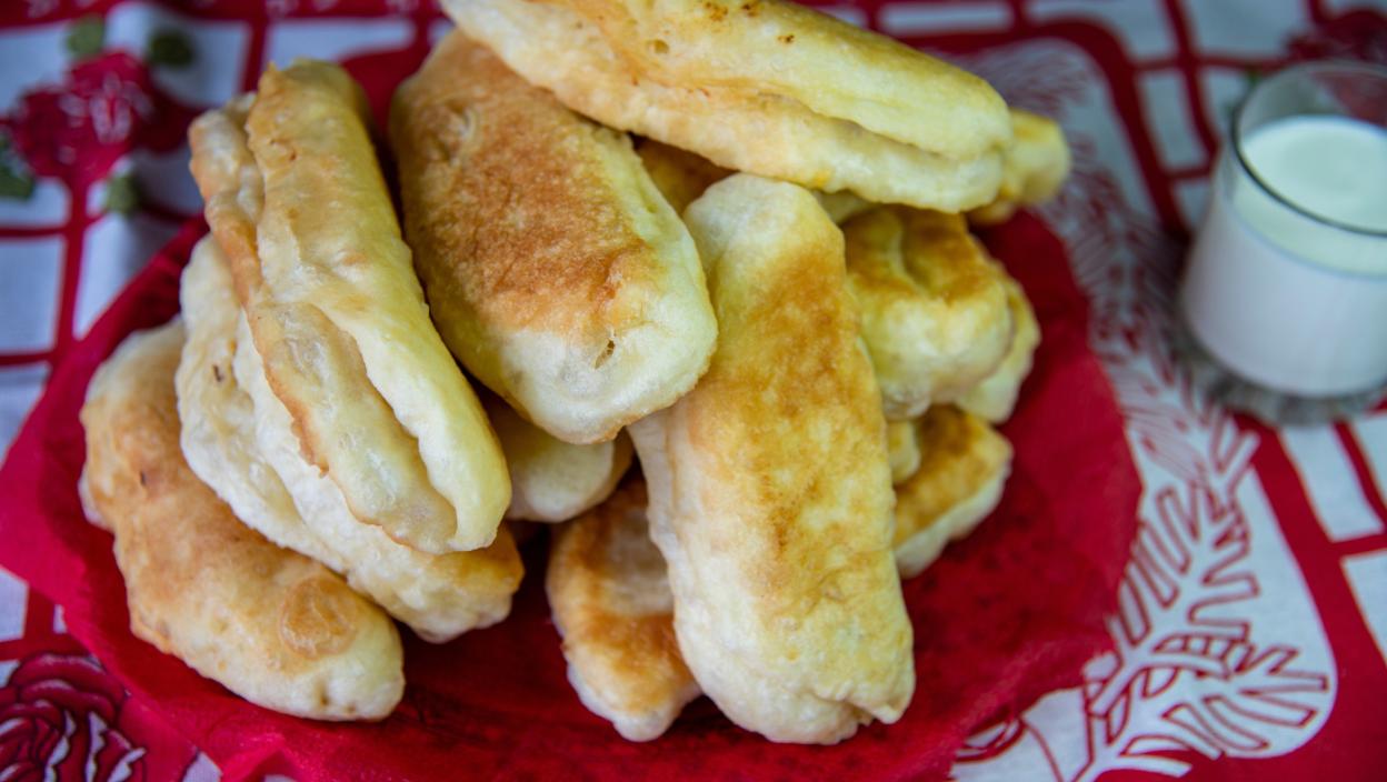 Uštipci su vam stalno PUNI ULJA? Dodajte samo ovu namirnicu i testo će ispasti odlično!