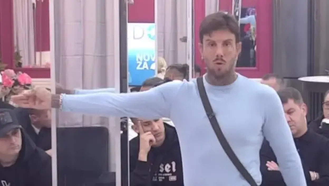 Haos u "Eliti" Zadrugarke se umalo potuke zbog Filipa - Đukić krenuo da slama srca čitavoj kući: "Priznajte da ste žene lakog morala"