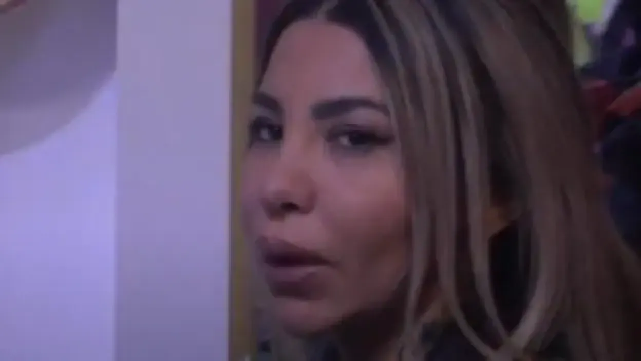 Aneli Ahmić strepi od majke: Traži TEST, Grofica joj izričito zabranila da ga radi - Šta se dešava?