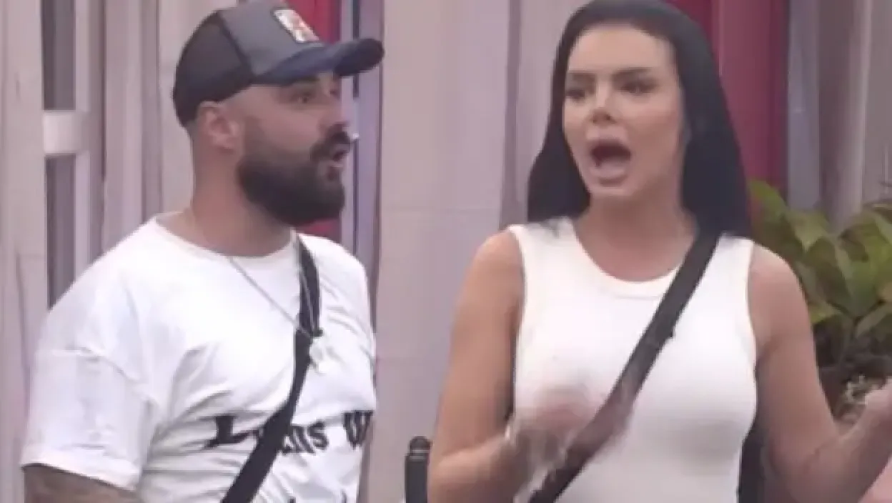 Anita ne može da se obuzda, čim se probudila naskočila na Luku - njeni uzdisaji odjekivali čitavim imanjem (VIDEO)