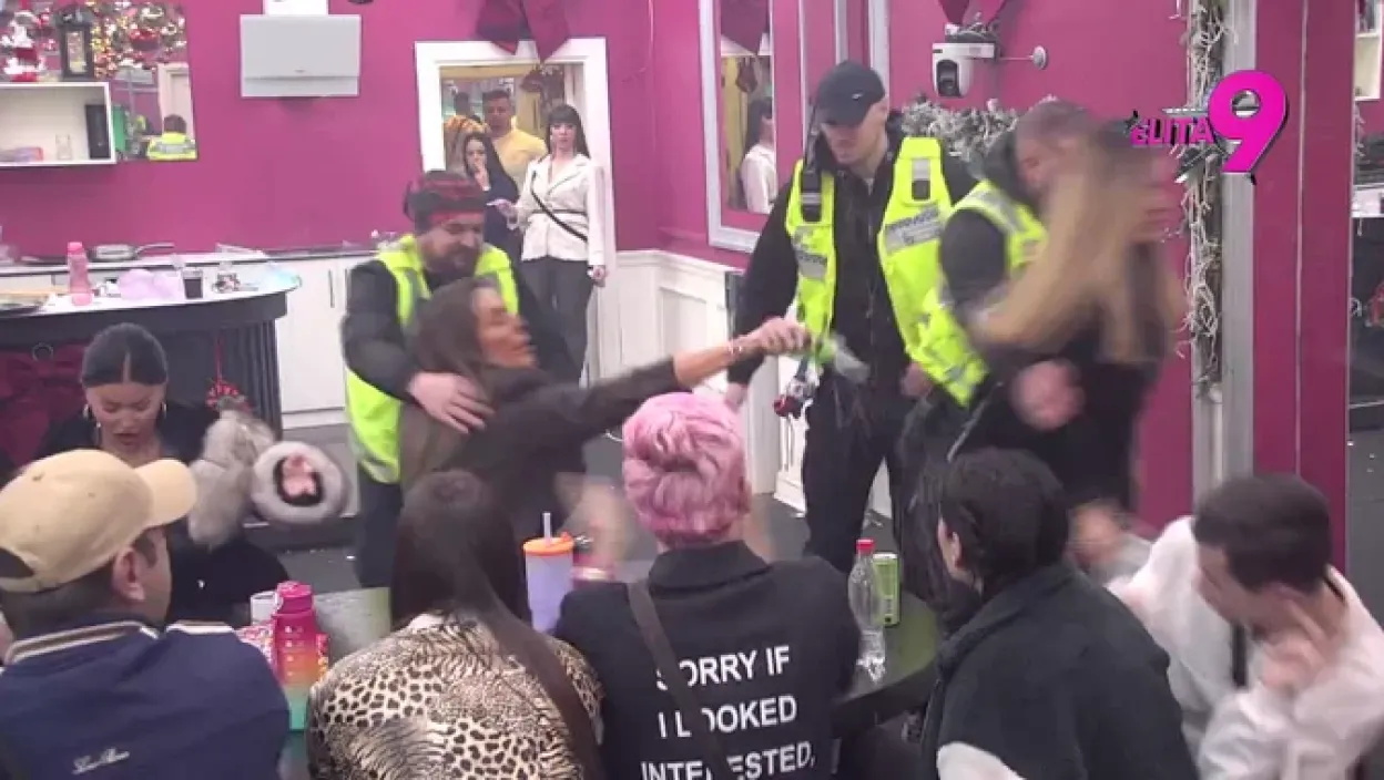 Rat do istrebljenja bivših kumi: Obezbeđenje pokušava da spreči, ali užas neizbežan - Ana Ćurčić nasrnula na Milenu Kačavendu