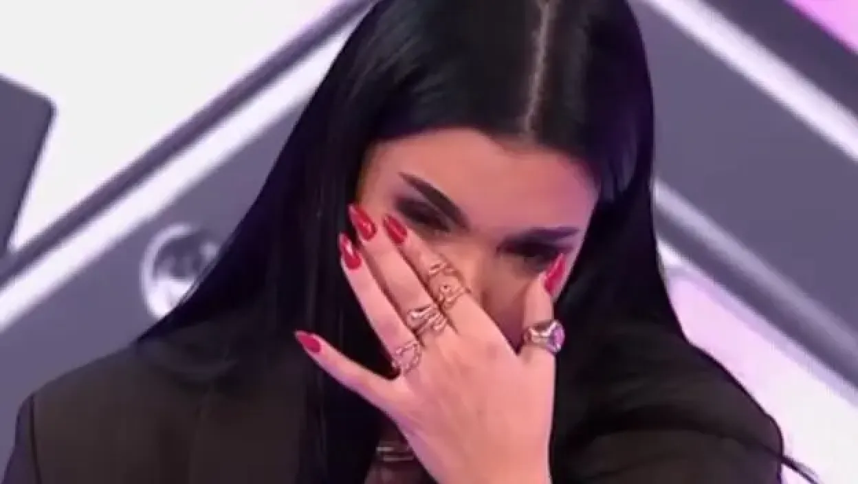 Zadrugar otkrio nove detalje afere pobednice "Elite" - tvrdi da je isplivao intimni snimak Anite i oženjenog pevača na sajtu za odrasle