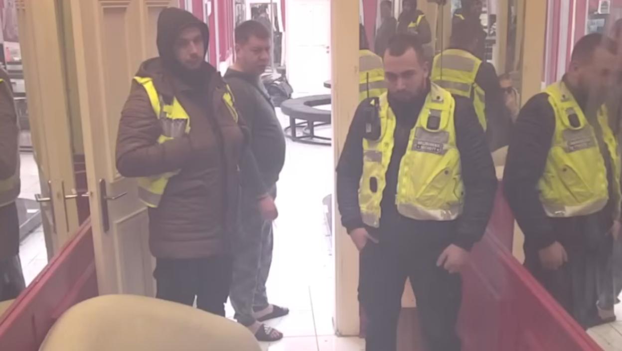 Napadnut Ivan Marinković: Obezbeđenje ga štitilo, napravili živi zid