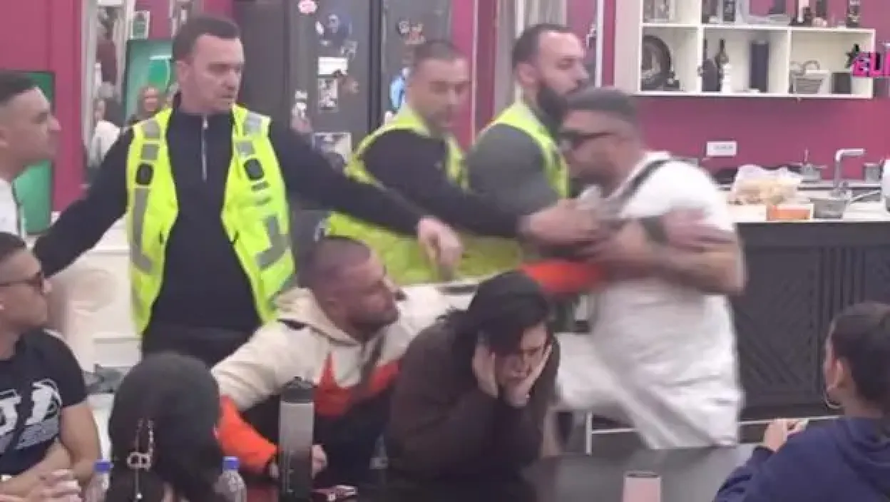 Jeziva noć u "Eliti": Obebeđenje opkoliko kompletnu Belu kuću, zadrugari napravili pravi karambol - čeka se reakcija produkcije