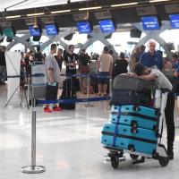 Brojni letovi su otkazani na aerodromu u Bangkoku zbog problema u vazdušnom prostoru Indije i Pakistana