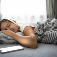 spavanje sa mobilnim telefonom