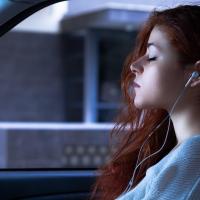 Slušalice u autu