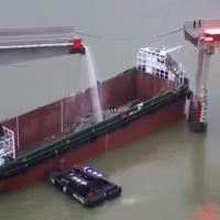 Barža srušila most u Kini